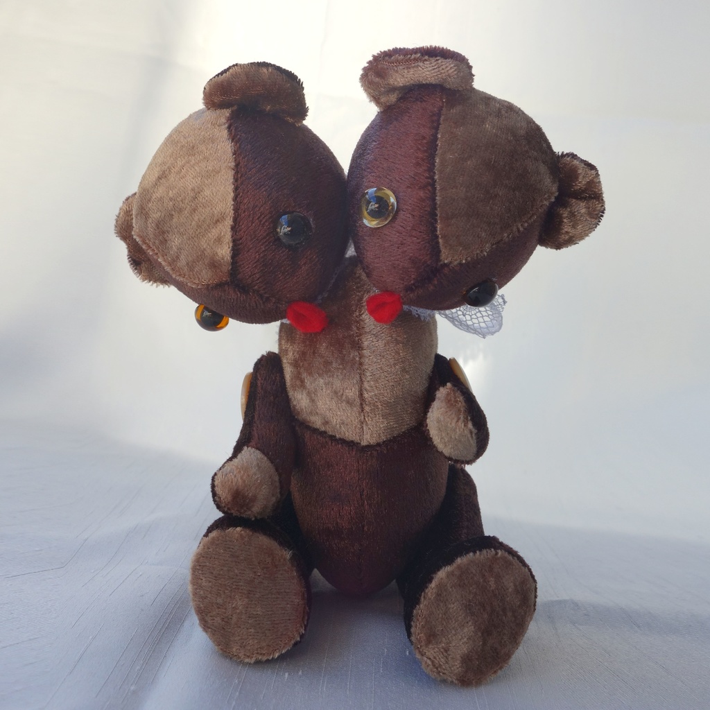 ふたつあたまのテディベア(こげちゃ)