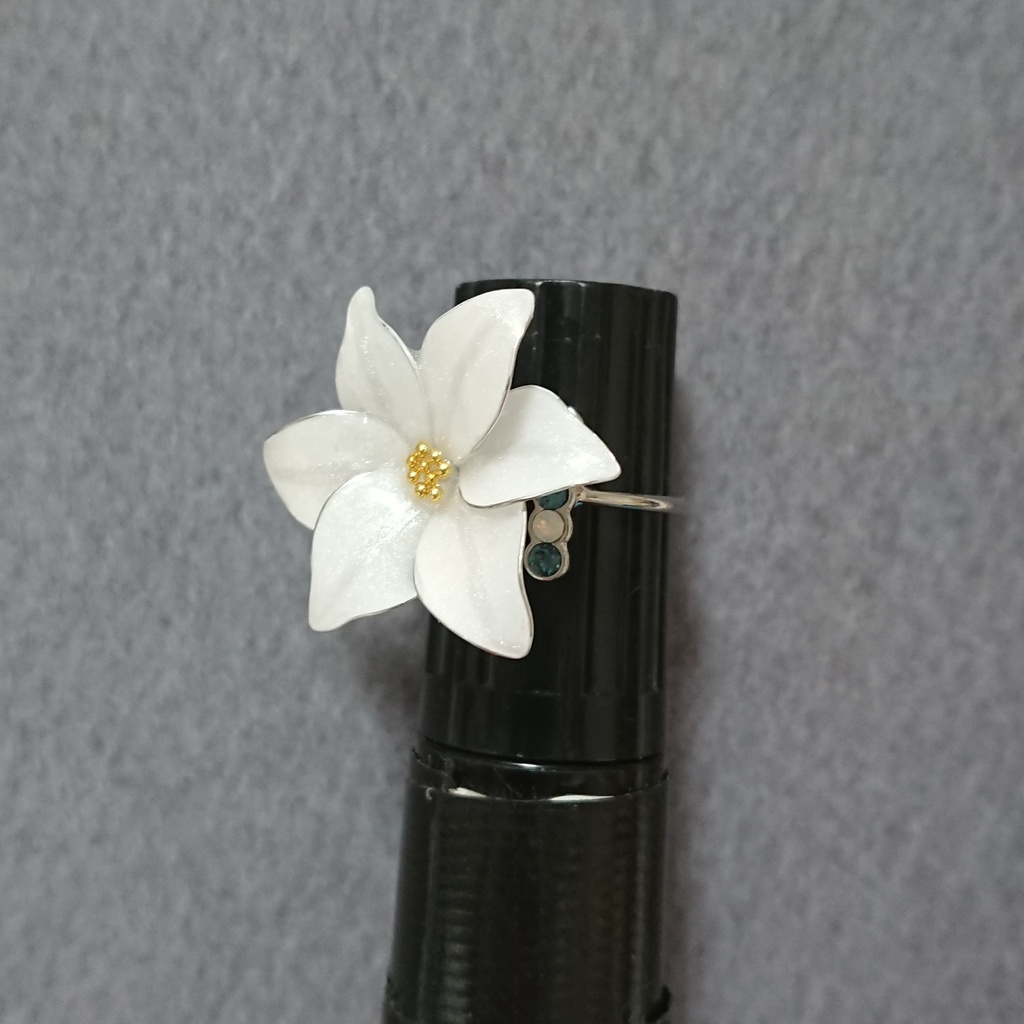 百合の花リング ぶくまの図書館 Booth