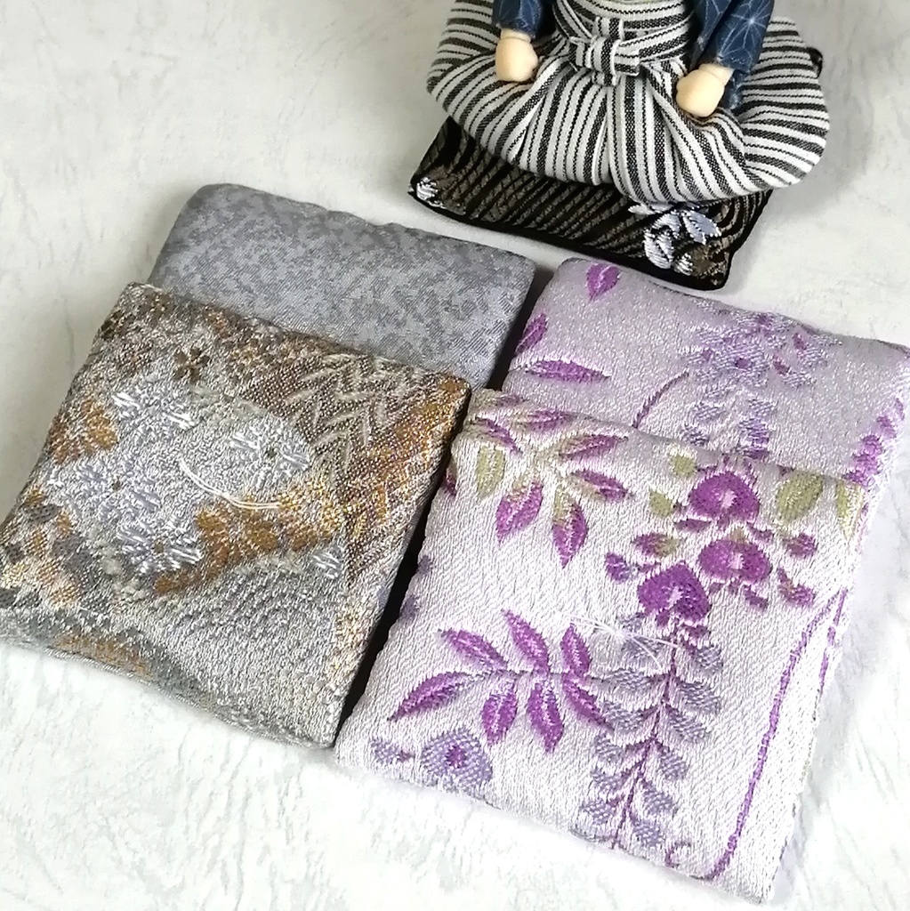 【1/12ドール】金襴お座布団【約6㎝角】