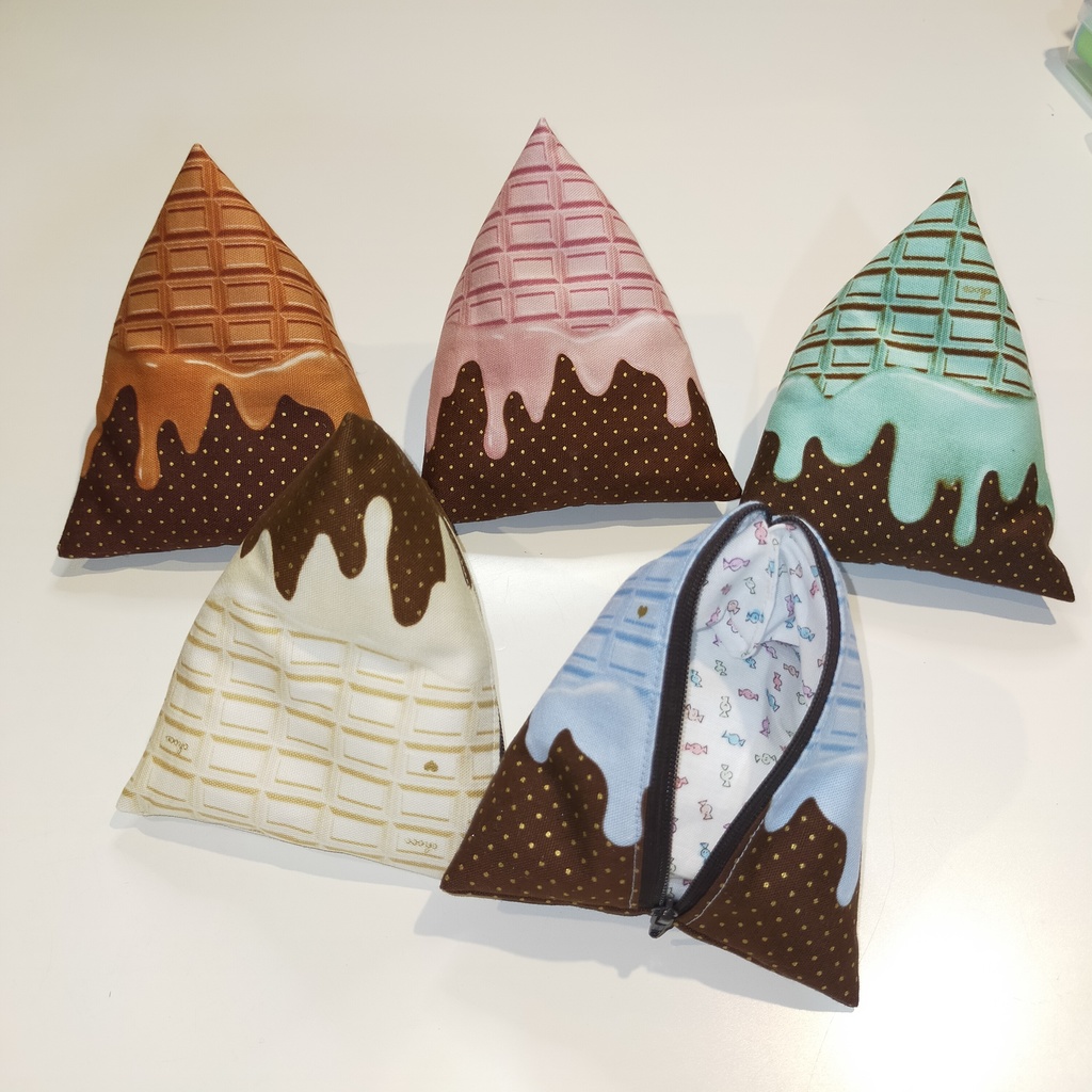 サンカククッションポーチ