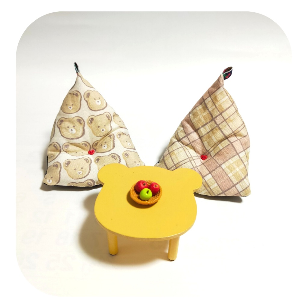 【2/26(日) 11時〜 通販分】サンカククッション