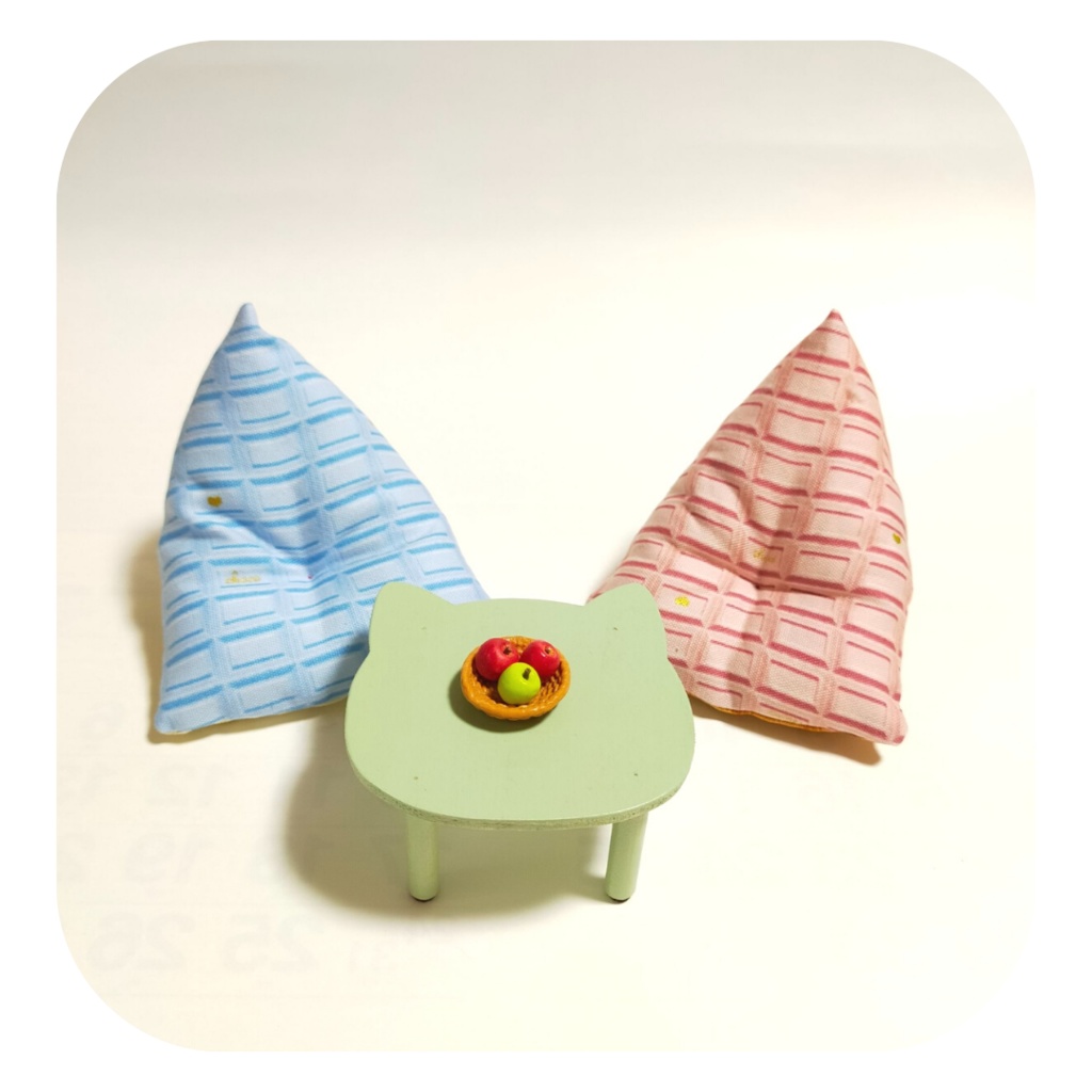 【2/26(日) 11時〜 通販分】アニマルテーブル(りんご付き)