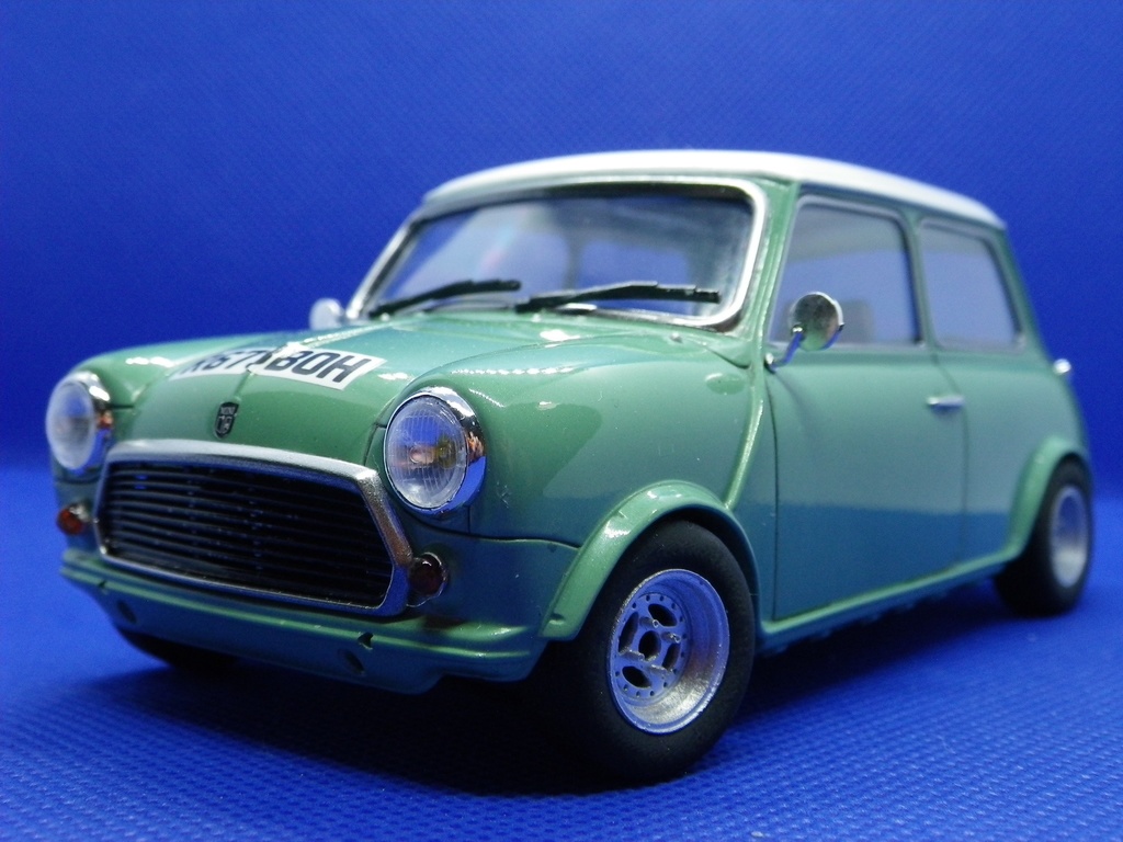 汎用 1/24 10インチ ホイール・タイヤセット(スペクトラム)