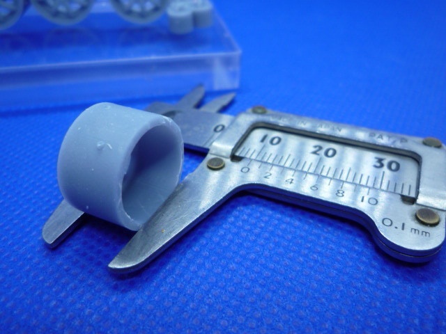 1/24 RSワタナベ F8F FF車用ホイール