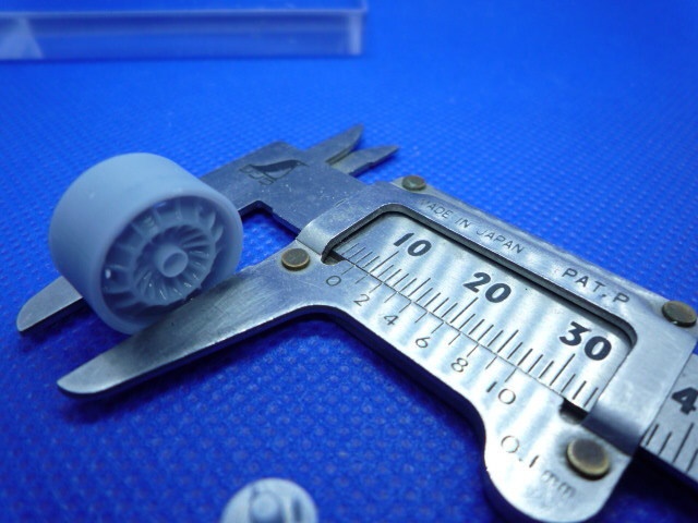 1/24 アバルトカンパニョーロ風 13インチホイール