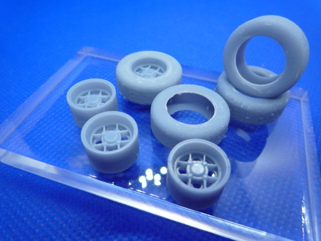 1/24 10インチ Mamba風ホイール・タイヤセット