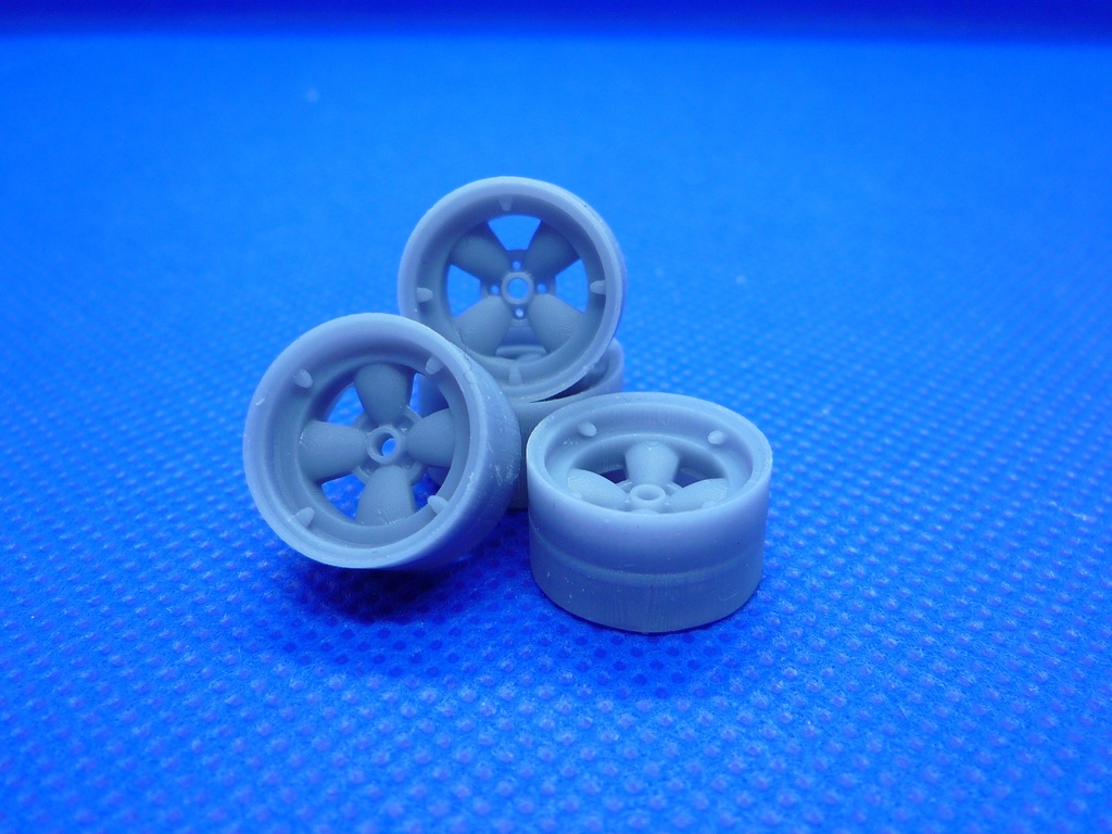 13インチ Gotti Mag(ゴッティ マグ)風ホイール