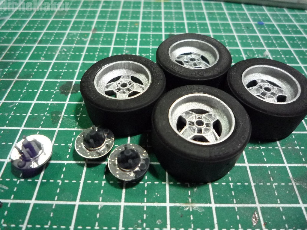 フジミ 1/24 A112バーフェン対応 13インチ レーシングタイヤセット