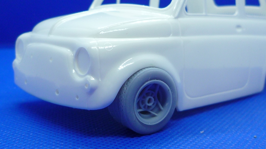 汎用 1/24 10インチ Giannnini Works(ジャンニーニワークス)風 セミレーシングタイヤセット