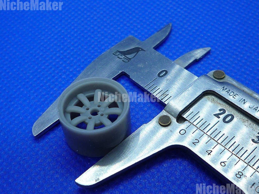 汎用 1/24 深リム8スポークホイール