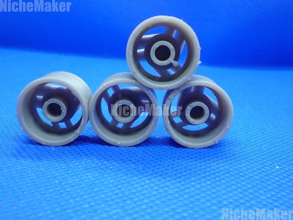 汎用 15-16インチ相当 iスピード 風ホイール(キャップレスタイプ)