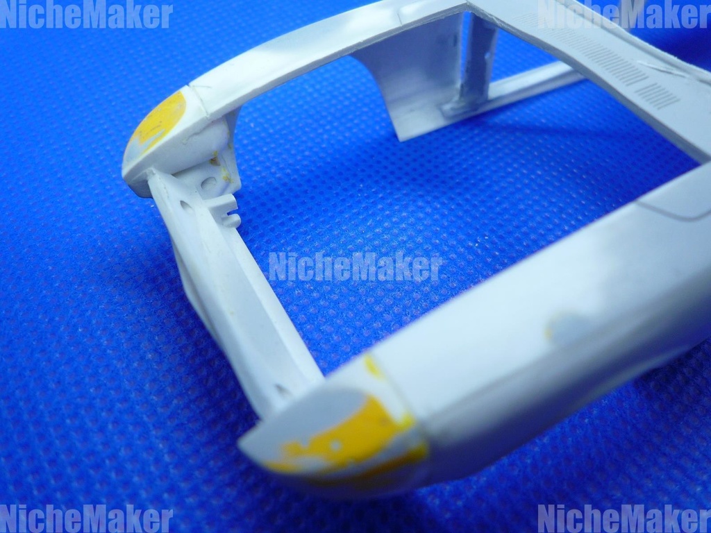 楽プラ S30フェアレディZ 対応L型エンジンルームキット