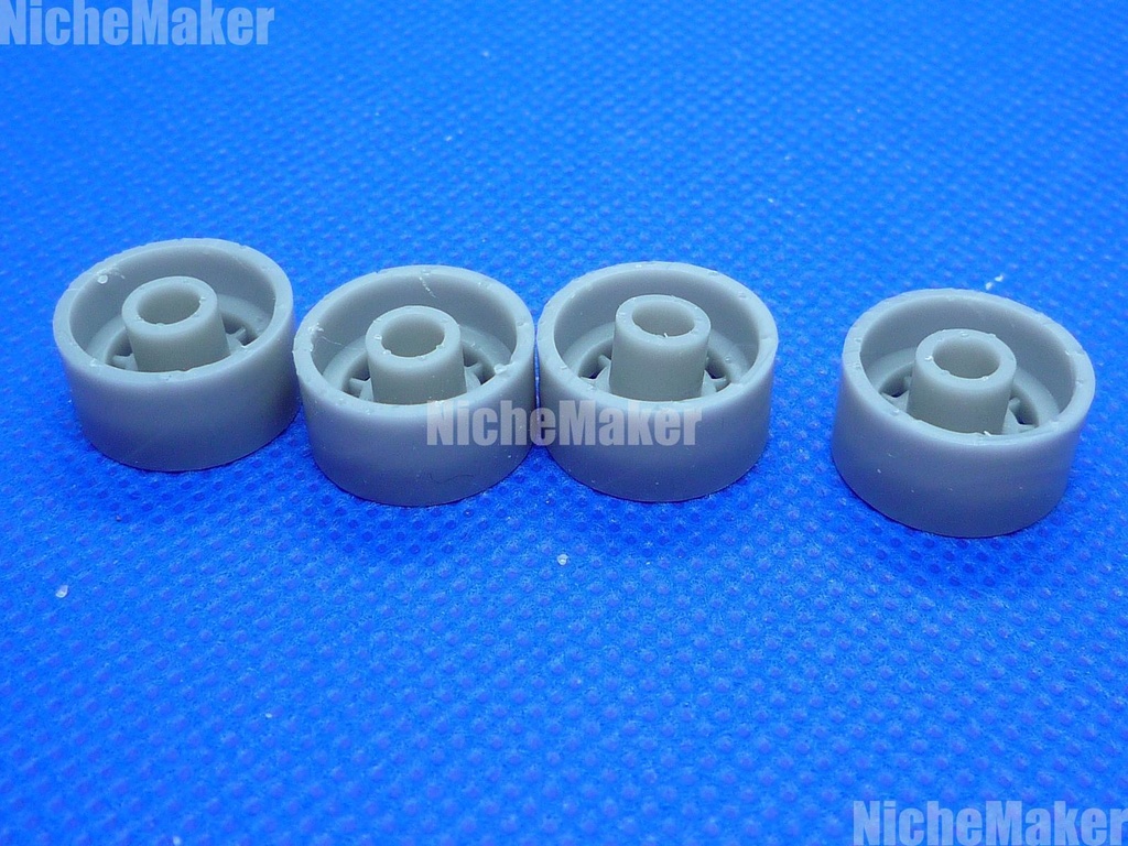 1/24 13インチ相当 POTENZAラリー風