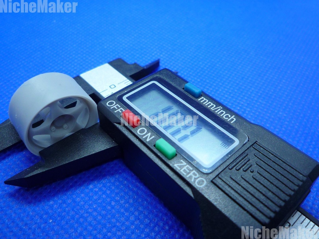 汎用 1/24 17インチ相当 SPOON SW388 風ホイール