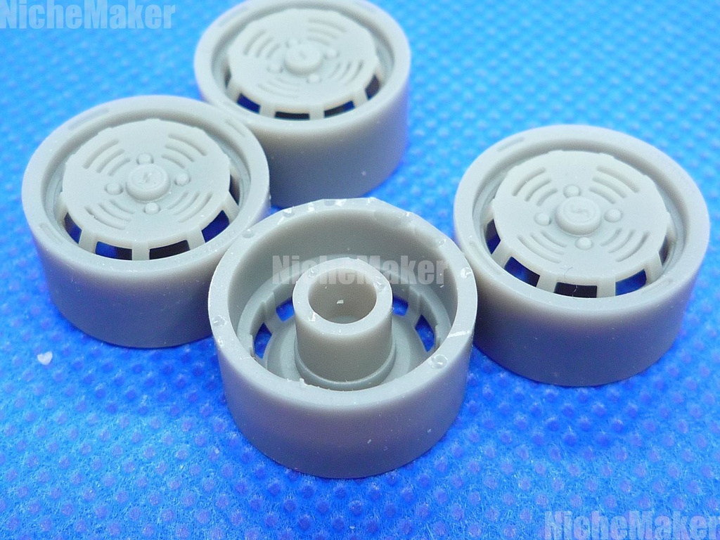 1/24 14インチ相当 日産系ホイール (スカイラインR30 純正オプション カンパニョーロ風)