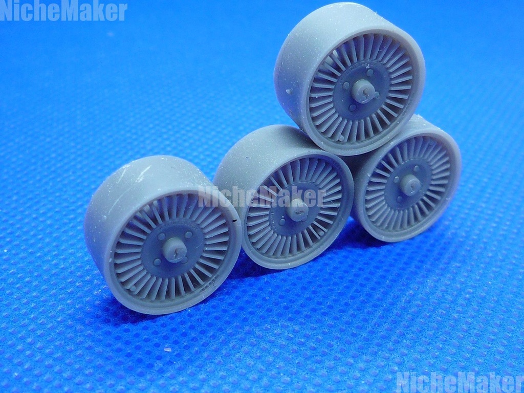 1/24 14インチ相当 日産系ホイール風 (スカイラインジャパン 純正オプション フィンタイプ)