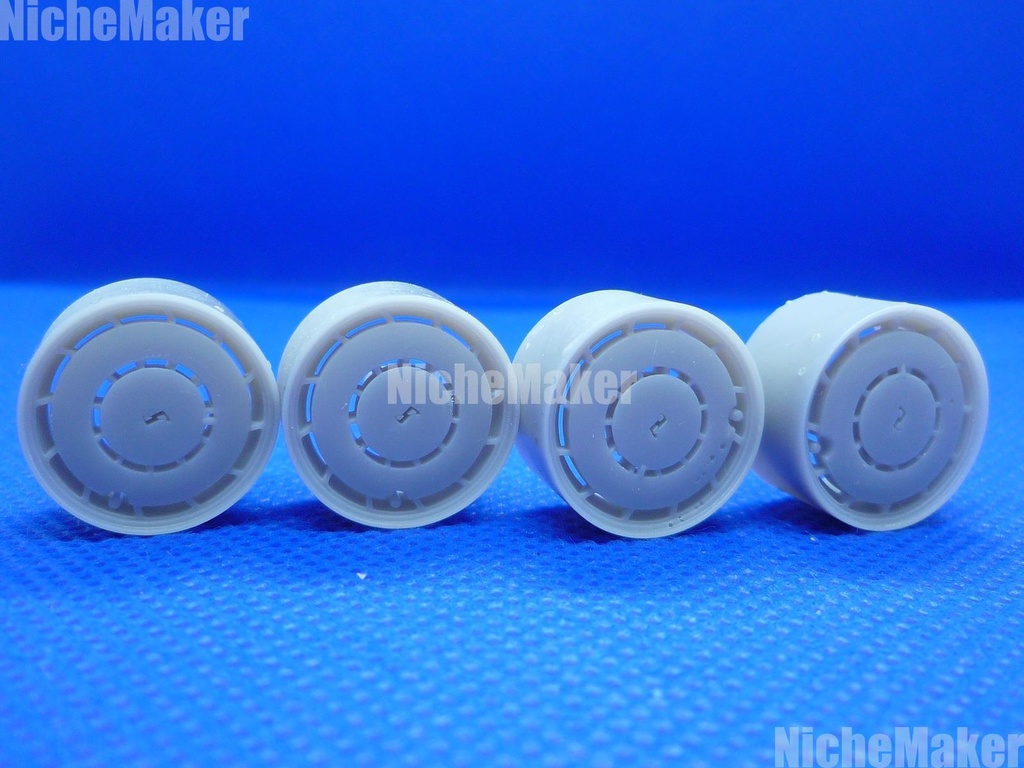 フジミ 1/24 7th スカイライン対応純正タイプホイール