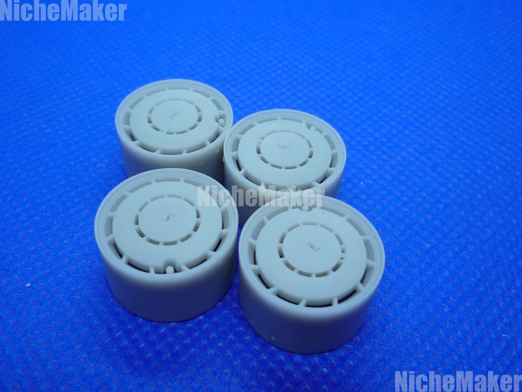 フジミ 1/24 7th スカイライン対応純正タイプホイール