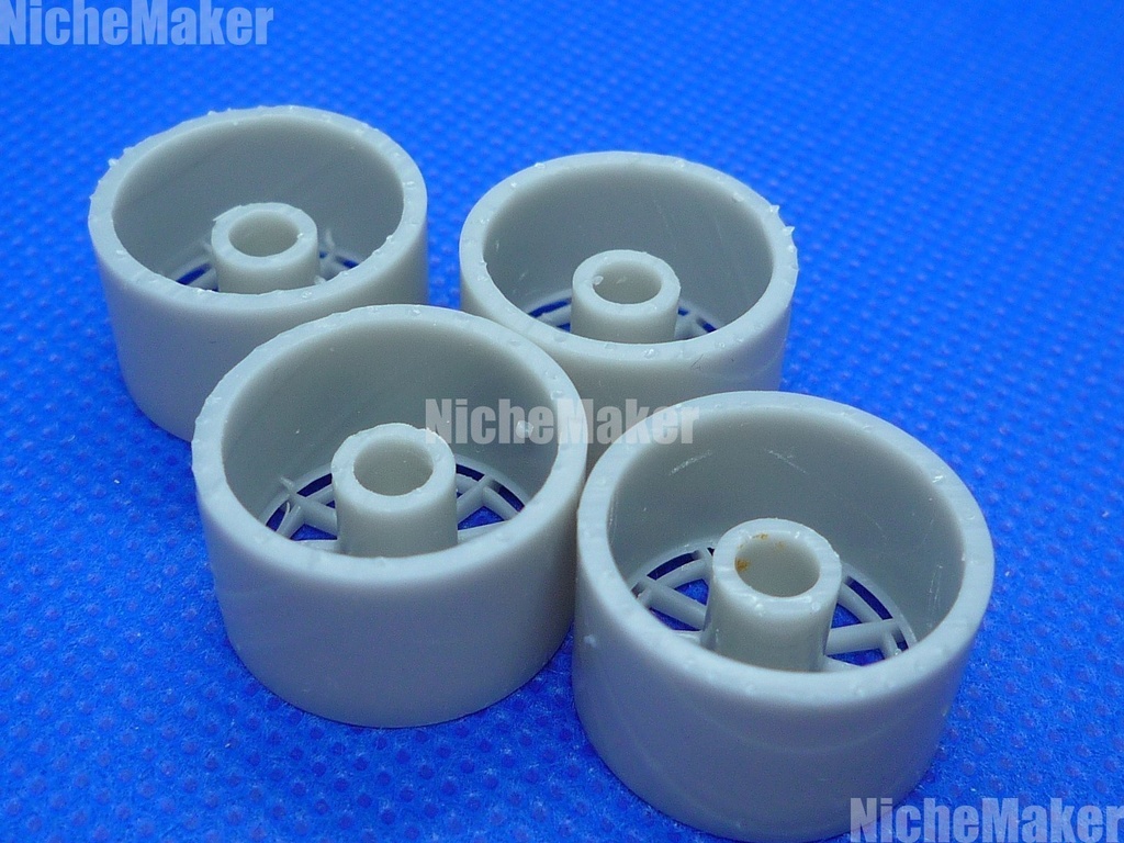 1/24 17インチ相当 NT03RR風 ホイール