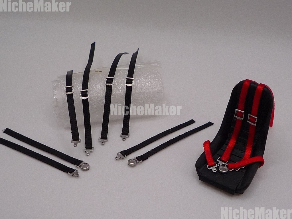汎用 1/24サイズ シートに取付けるだけ!組立済みシートベルトセット!