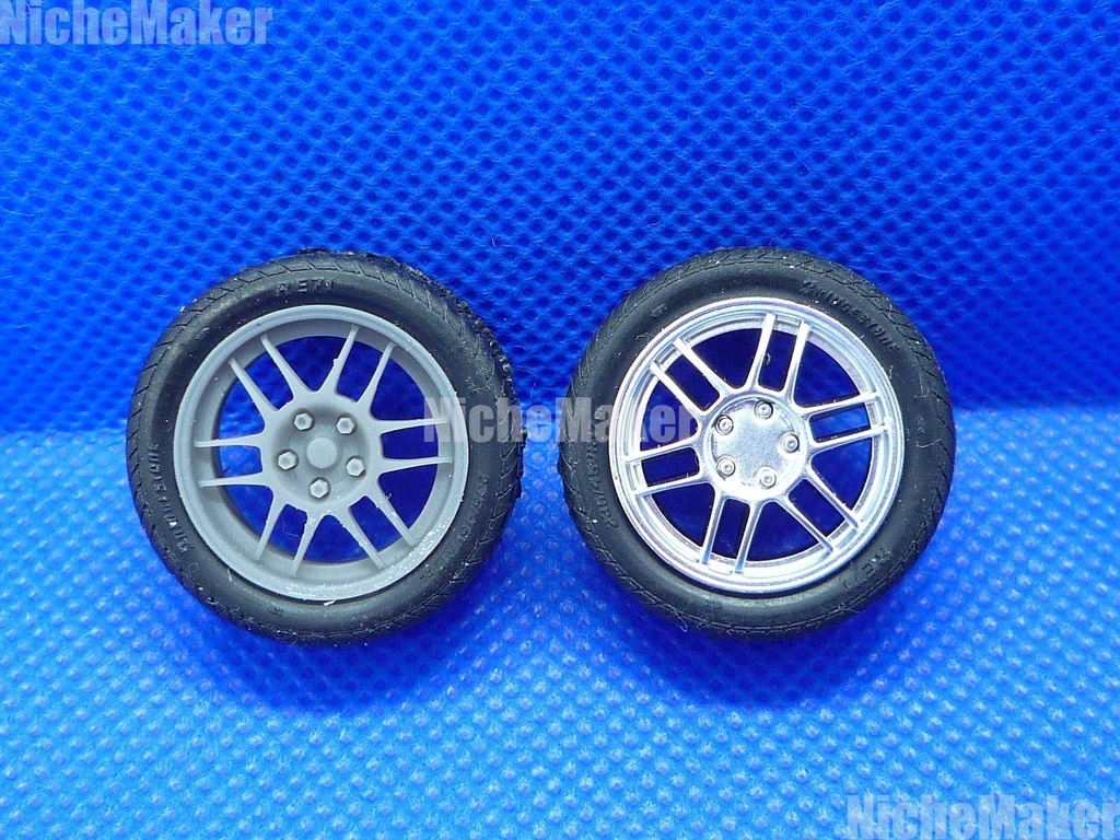 汎用 1/24 17インチ相当 O.Z. F1 風ホイール