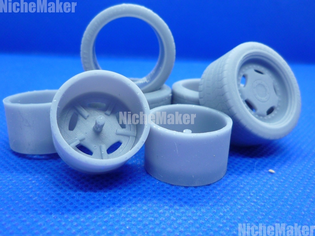 TAMIYA 1/24 メルセデス・ベンツ500SEC 対応18インチ相当ロリンザー風ホイール・タイヤセット