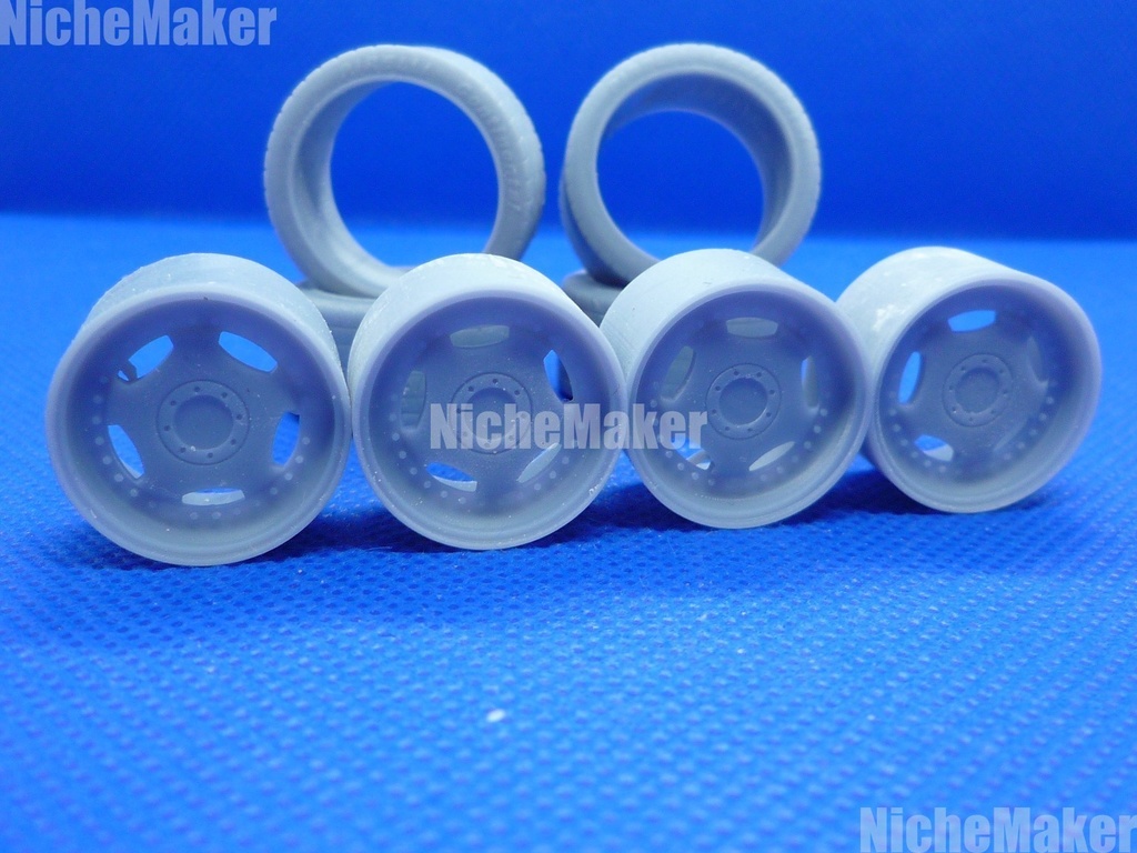 TAMIYA 1/24 メルセデス・ベンツ500SEC 対応18インチ相当ロリンザー風ホイール・タイヤセット