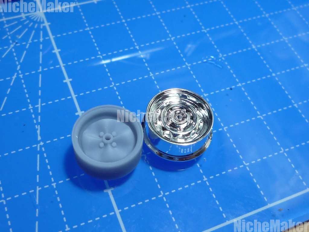 グンゼ産業 ロータス・エランS3用  Wobbly WEB WHEEL風ホイール