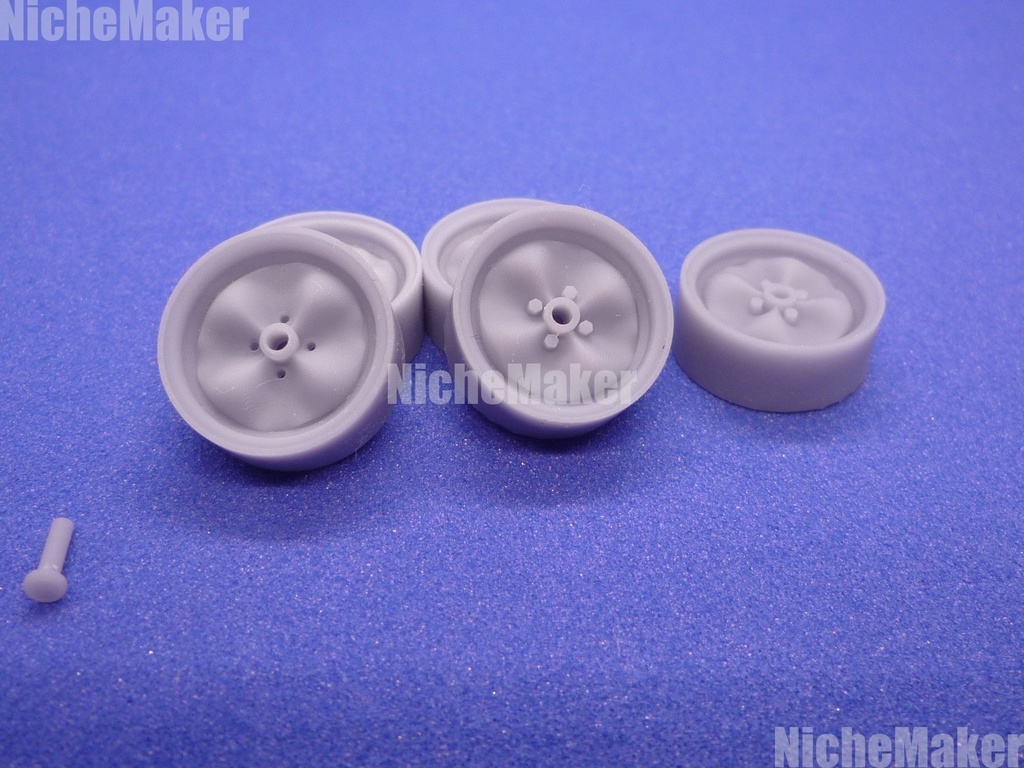 タミヤ 1/24 スーパーセブン対応 Wobbly WEB WHEEL風ホイール