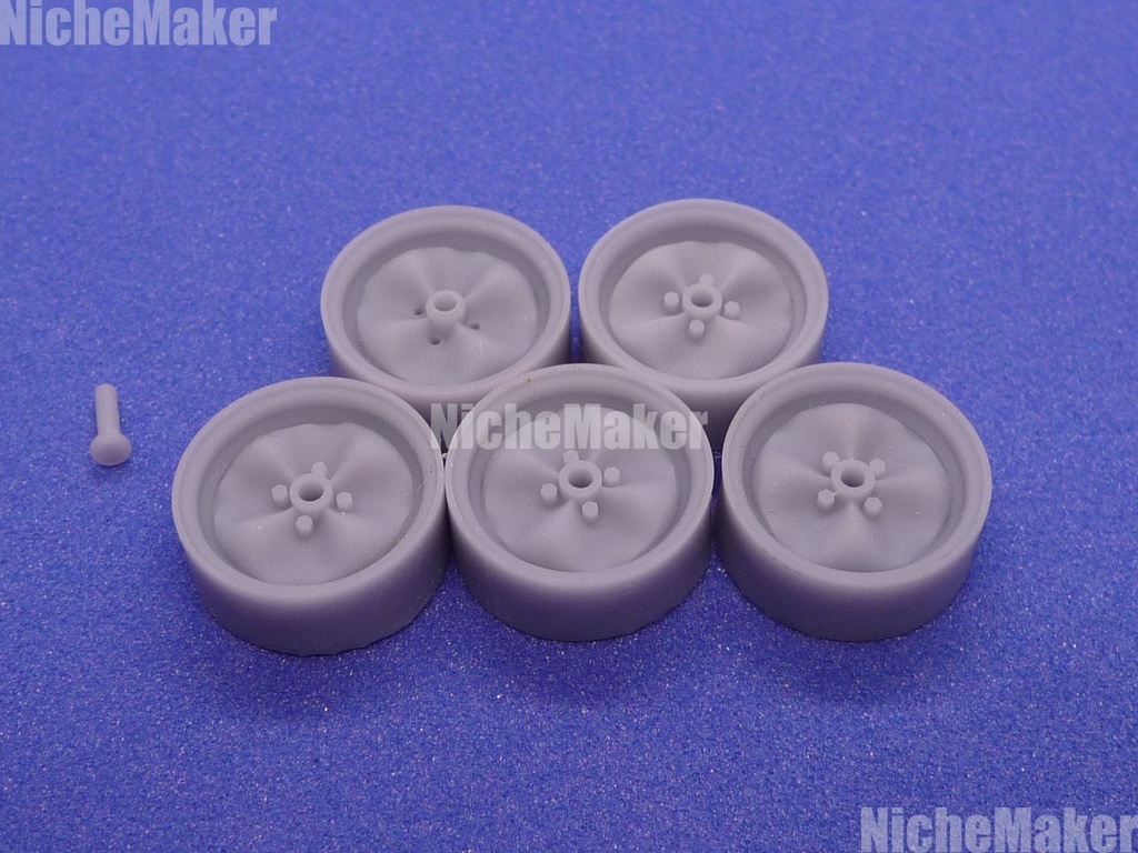 タミヤ　1/24　スーパーセブン対応　Wobbly WEB WHEEL風ホイール