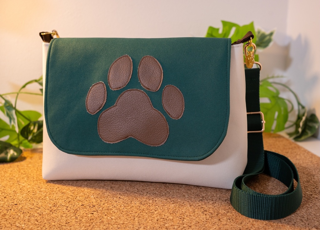 ケモノのためのショルダーバッグ【緑×ベージュ】