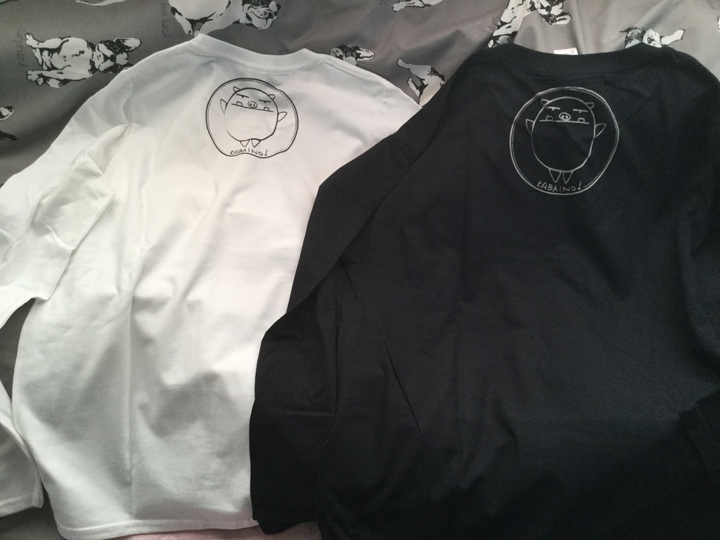 かばいの長袖Ｔシャツ