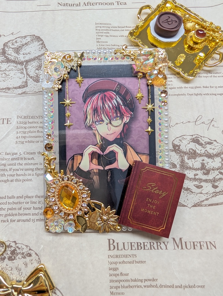 【悪魔執事と黒い猫😈🐈⬛】硬質カードケースデコ🎀