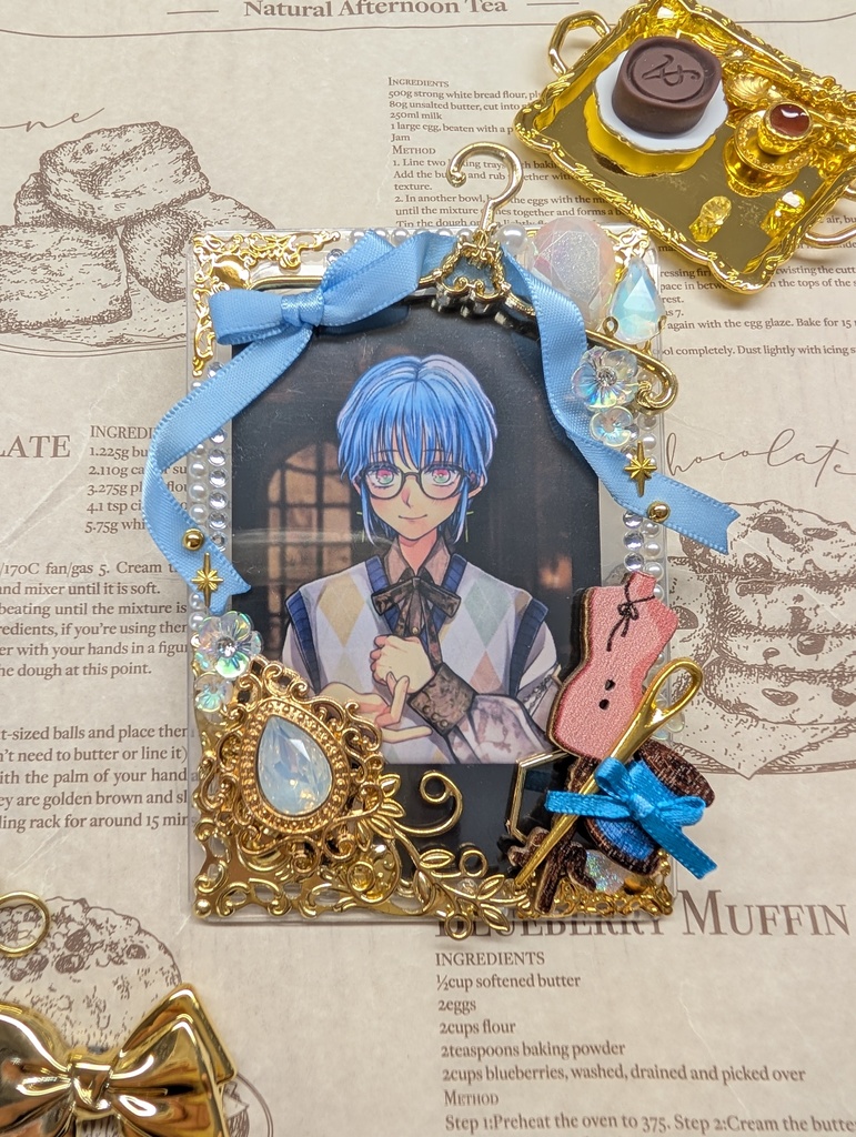 【悪魔執事と黒い猫😈🐈⬛】硬質カードケースデコ🎀