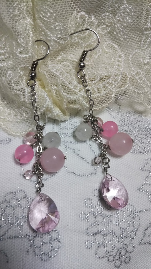 乱藤四郎 天然石ピアス