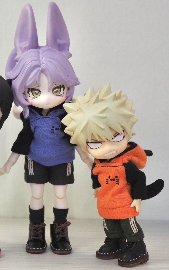 猫耳パーカー(派手色)