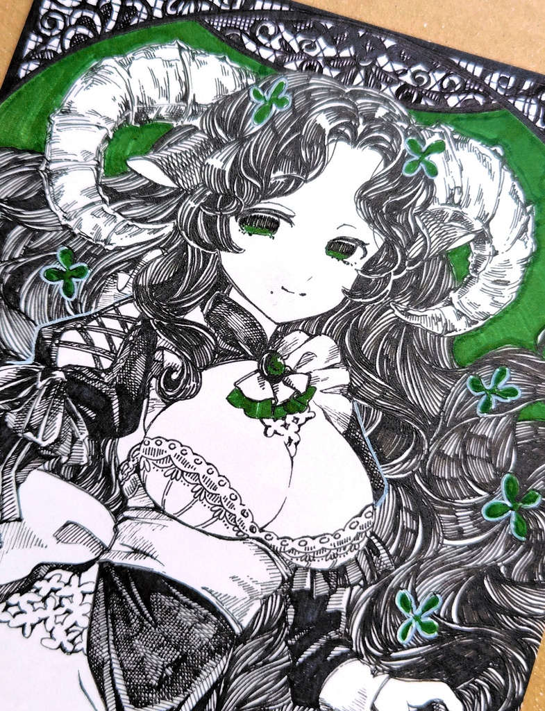 手描きイラスト『メイドな角っ子さん』