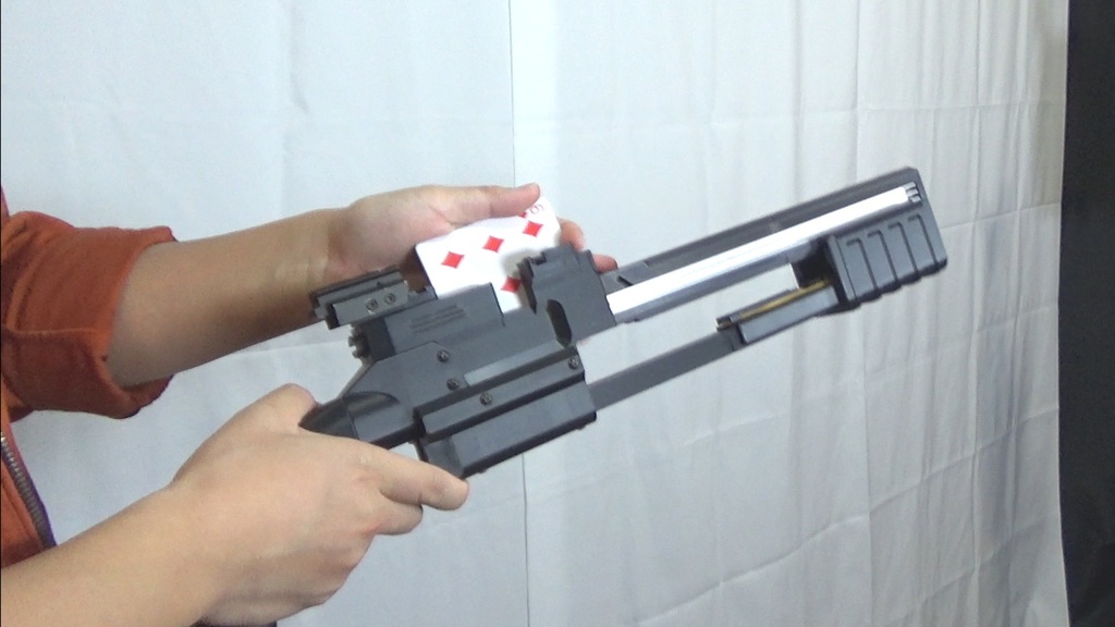 改良型ポンプアクションカードガン