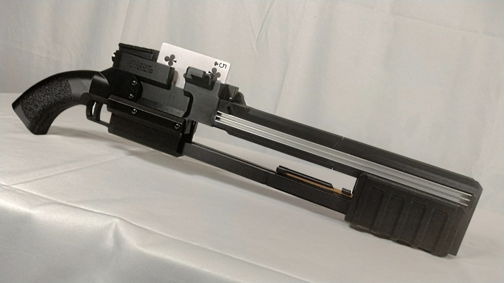 ポンプアクションカードガン