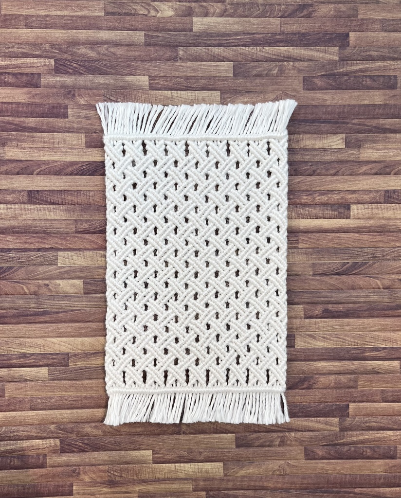 (受注販売) マクラメラグ【くるくるレース】