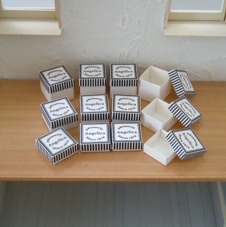 ミニチュアペーパーボックス(フタ付き二重側面箱)デザイン展開図 patisserie Angelicaモノクローム大/小