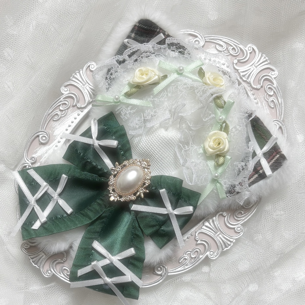 ♡ぬい服　10〜12cm用　ホワイト×グリーン　ねこ　チェーンフック付き♡