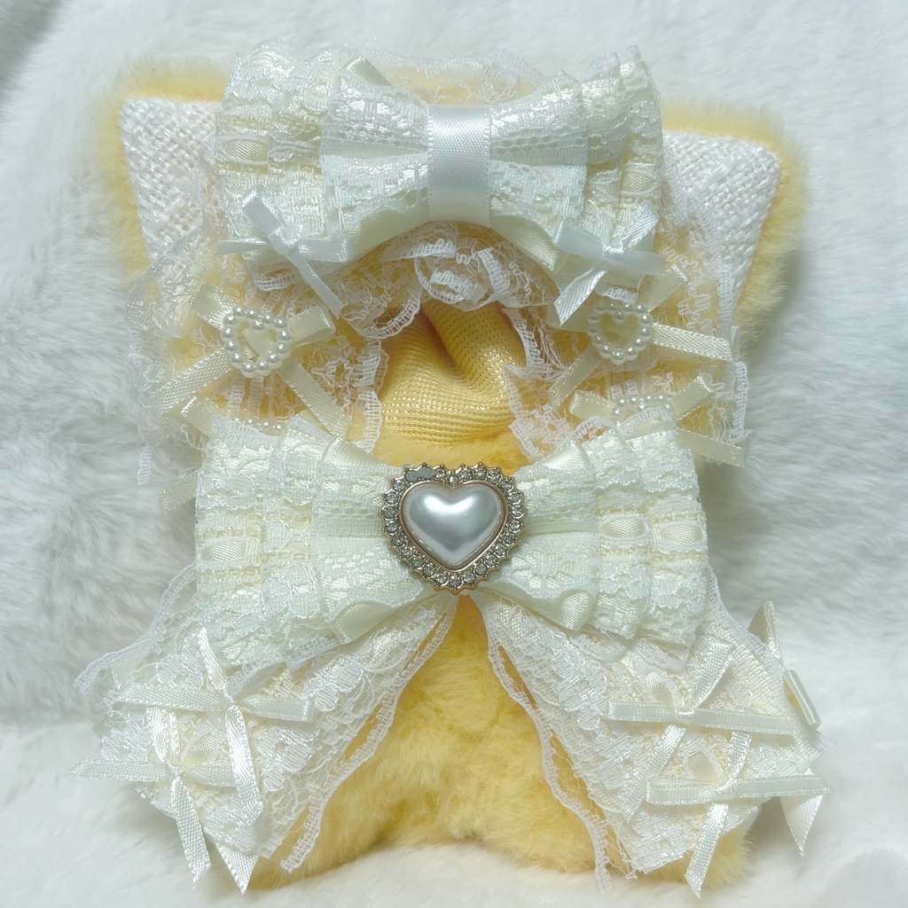 ♡おすわりぬい服　10〜12cm用　ホワイト×イエロー　ねこちゃん　チェーンフック付き♡