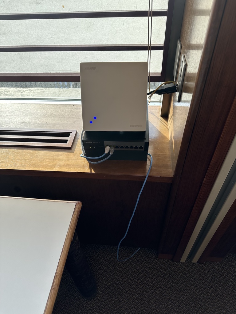 YAMAHA SWX2110P-8G/SWX2310-10G/SWX3100-10G専用 ケーブルカバーボックス