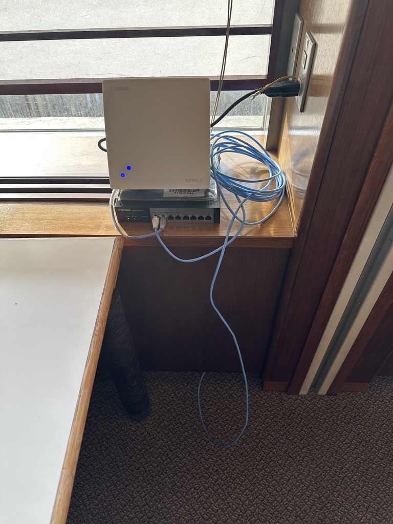 YAMAHA SWX2110P-8G/SWX2310-10G/SWX3100-10G専用 ケーブルカバーボックス