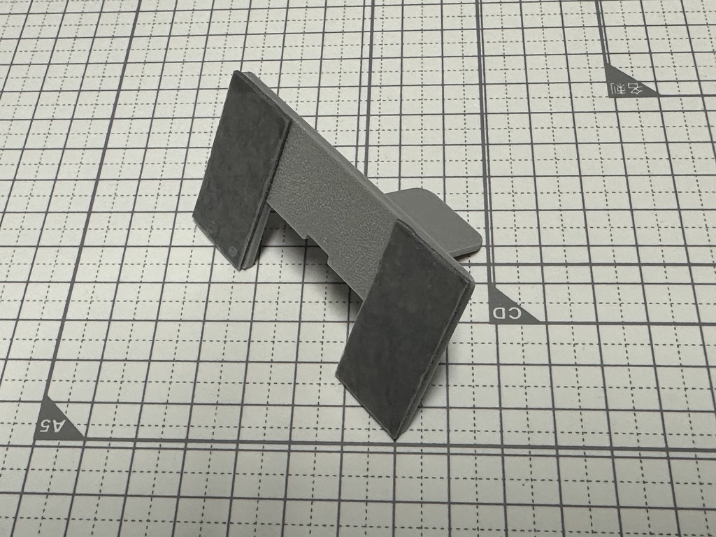 短期用電源プラグ抜け止めプレート