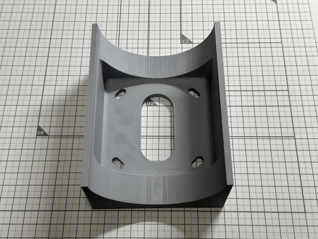 i-PROバレット型カメラ向けポール取付けマウント(直径8〜10cm)