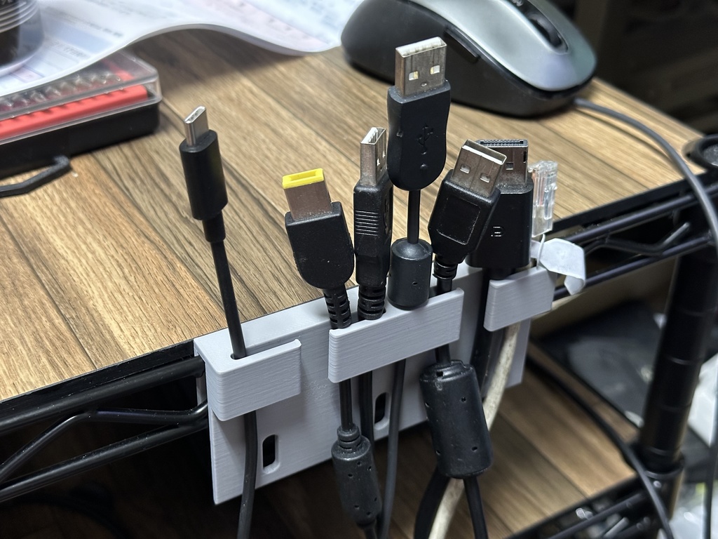 メタルラック用ケーブルオーガナイザー タイプA(USBその他多種向け)