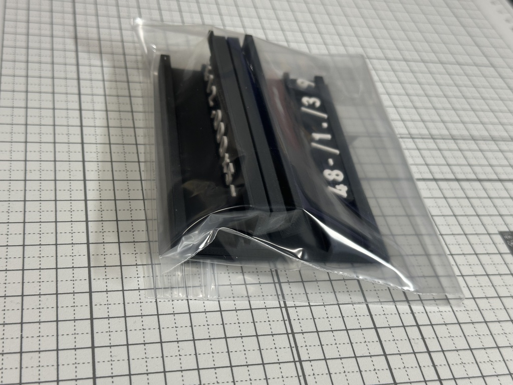 値段表示付き カード・CDスタンド