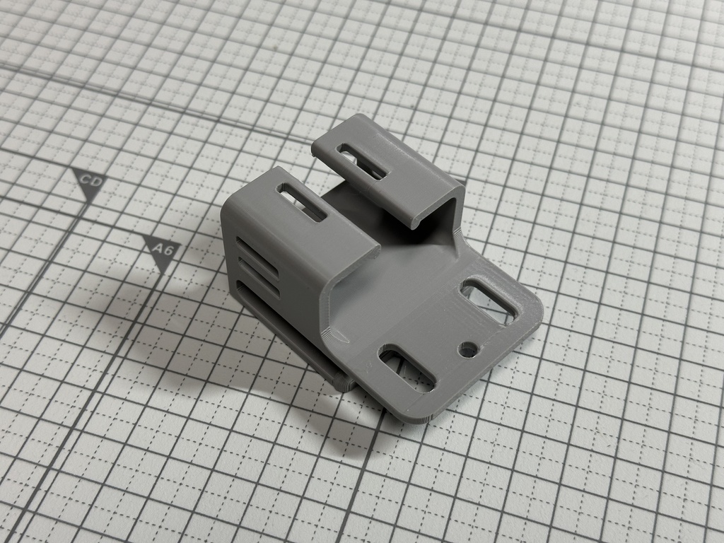 メタルラック用ケーブルオーガナイザー タイプB